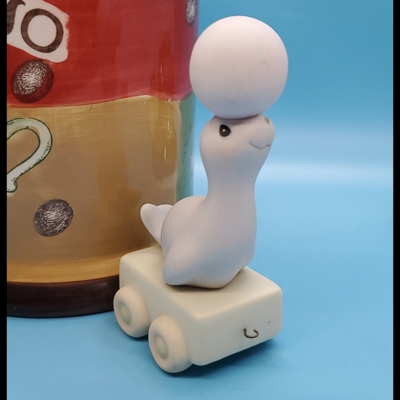 "God bless you on your birthday" 1985 #15962 Precious Moments Enesco Sam Butcher - Picture 6 of 8